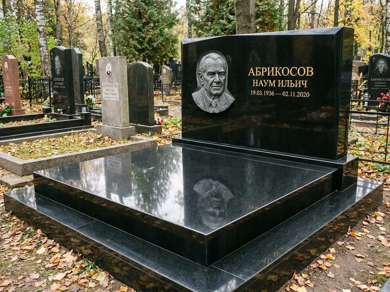 Памятник с барельефом — выполненная работа 37 в Челябинске