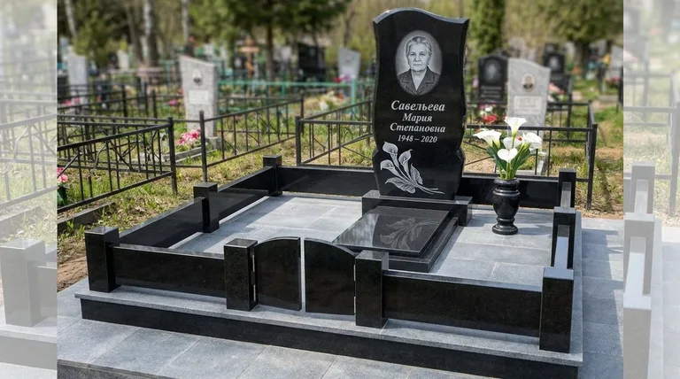 Памятник с гравировкой калл — выполненная работа «Савельева» в Челябинске
