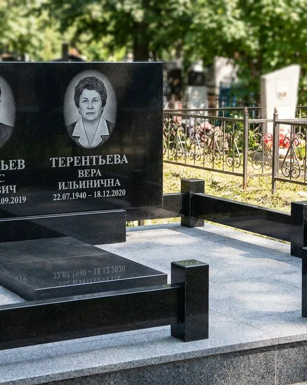 Премиум памятник под ключ с золочёной гравировкой в Челябинске